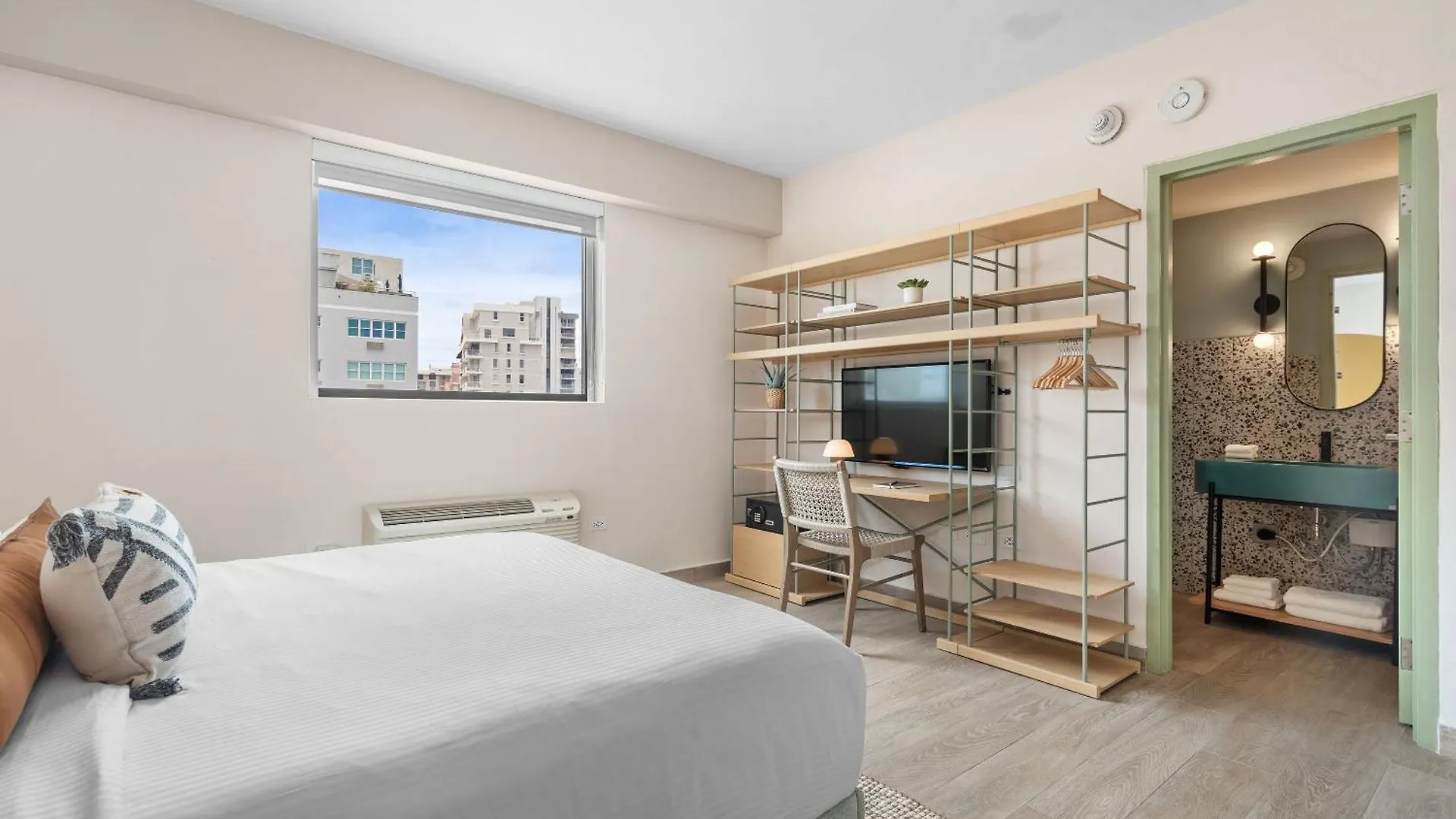 Apartahotel Hibird- Apartment And Suites Hotel San Juan