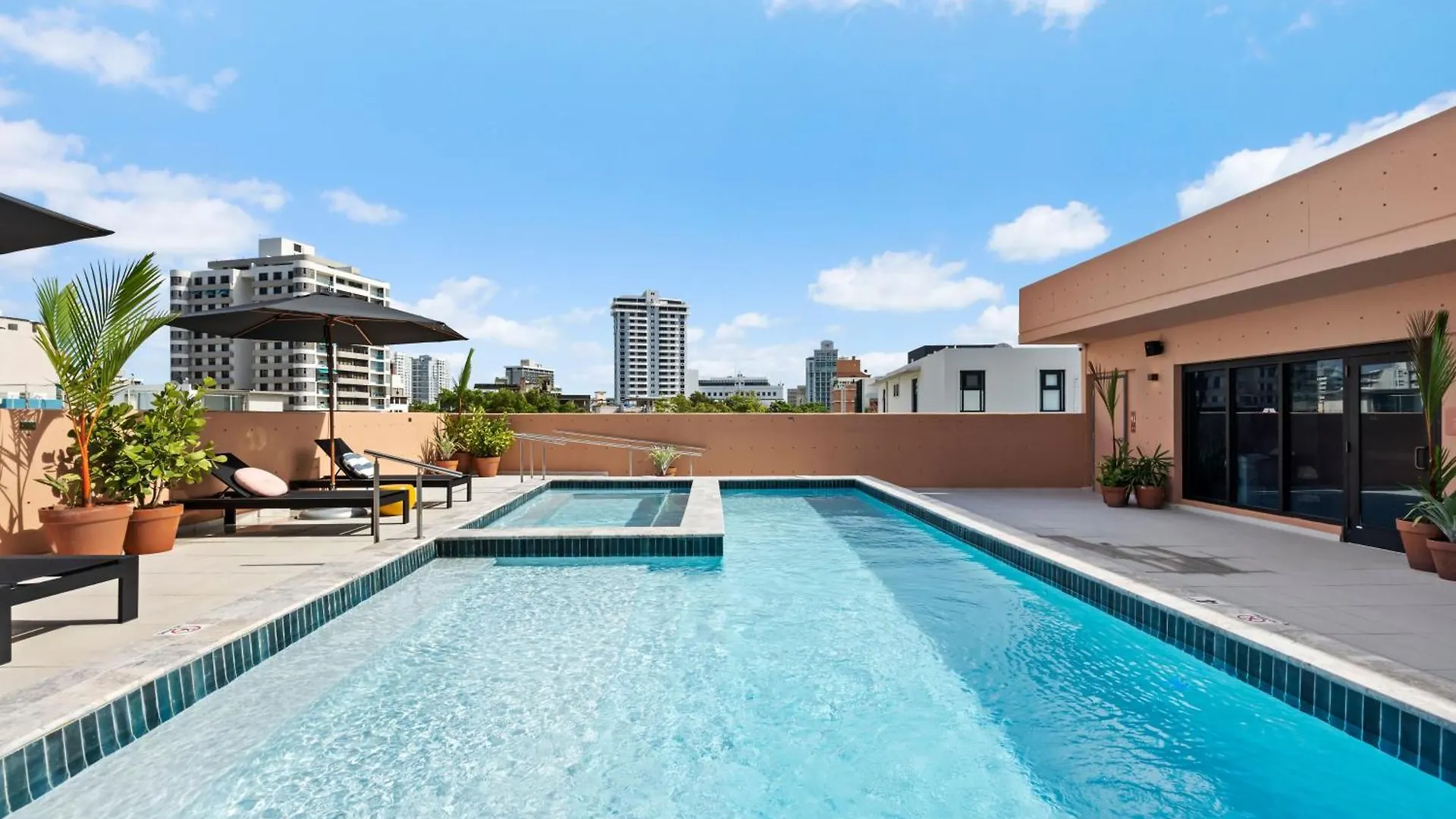 Hibird- Apartment And Suites Hotel San Juan 4*,