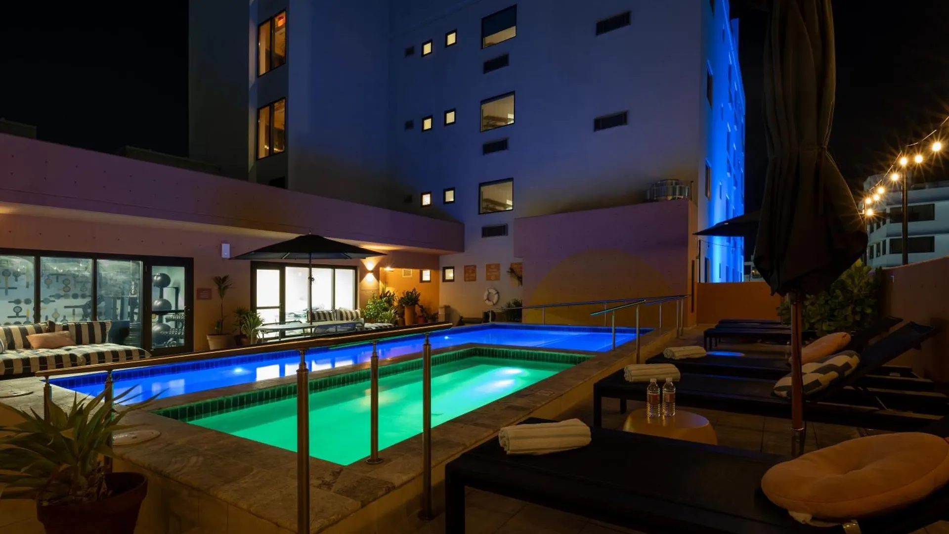 Apartahotel Hibird- Apartment And Suites Hotel San Juan