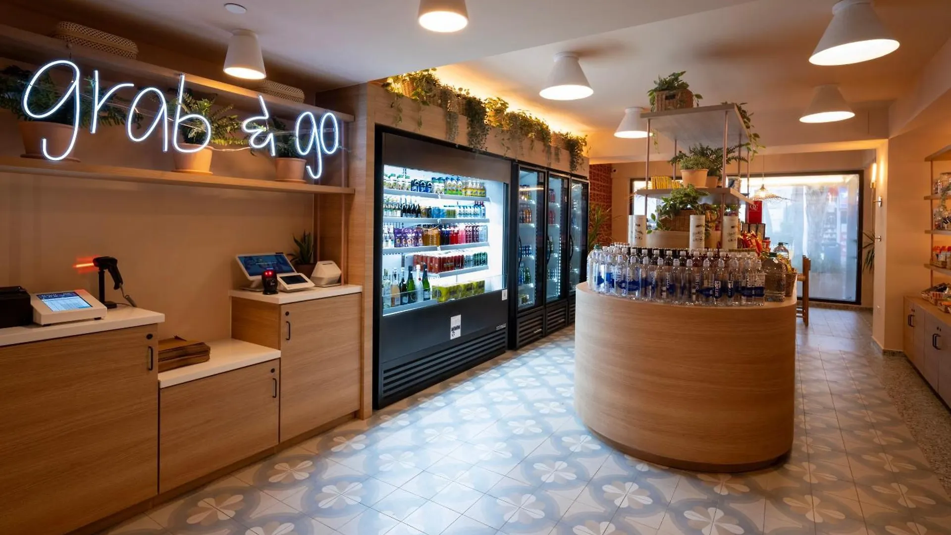 Hibird- Apartment And Suites Hotel San Juan