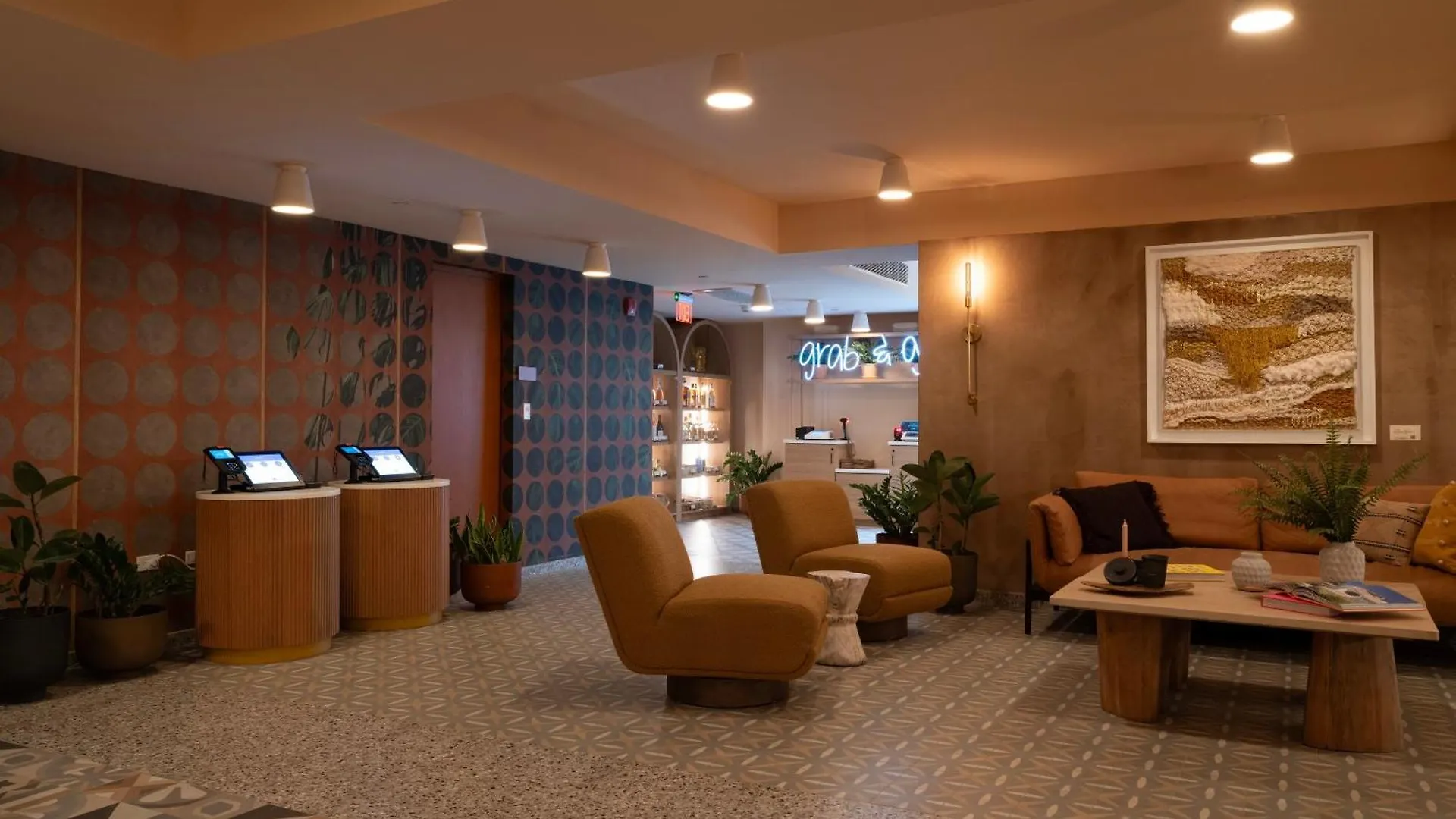 Hibird- Apartment And Suites Hotel San Juan Apartahotel