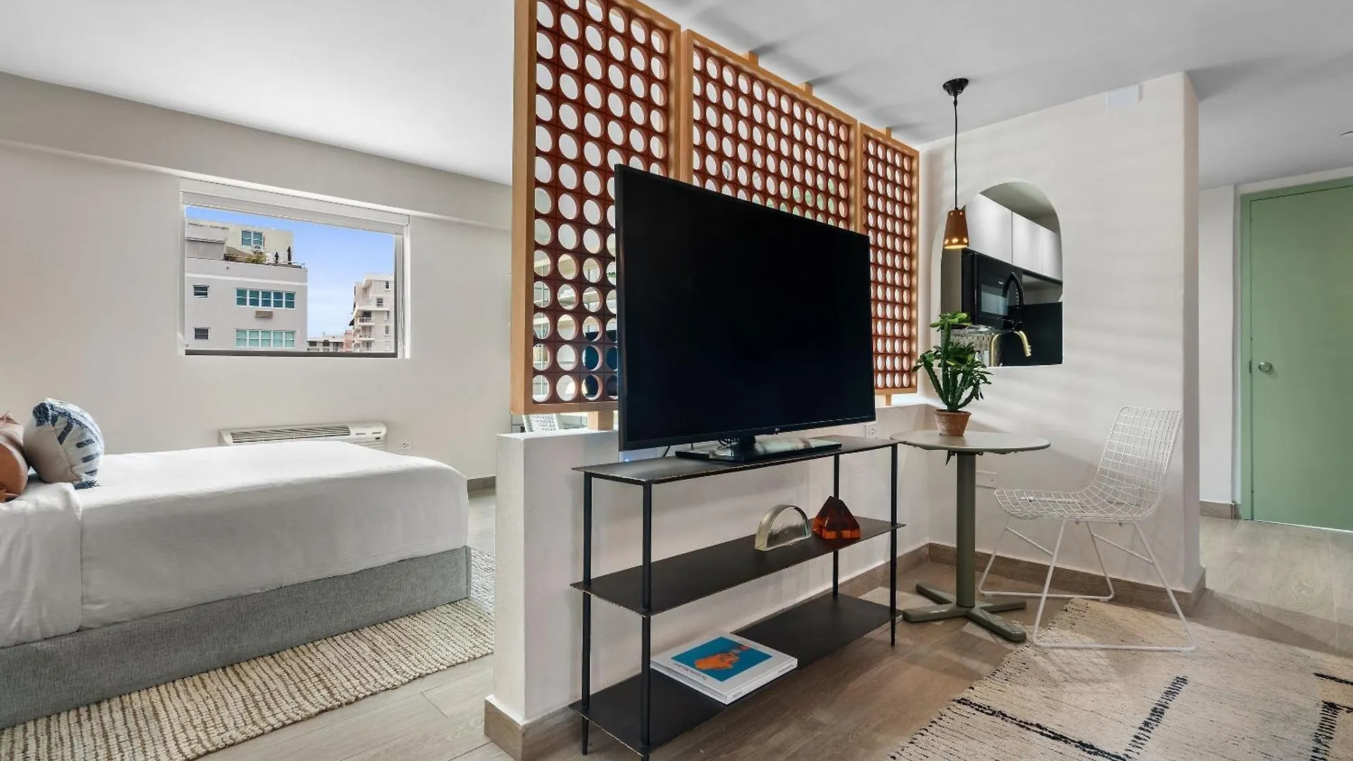 Apartahotel Hibird- Apartment And Suites Hotel San Juan
